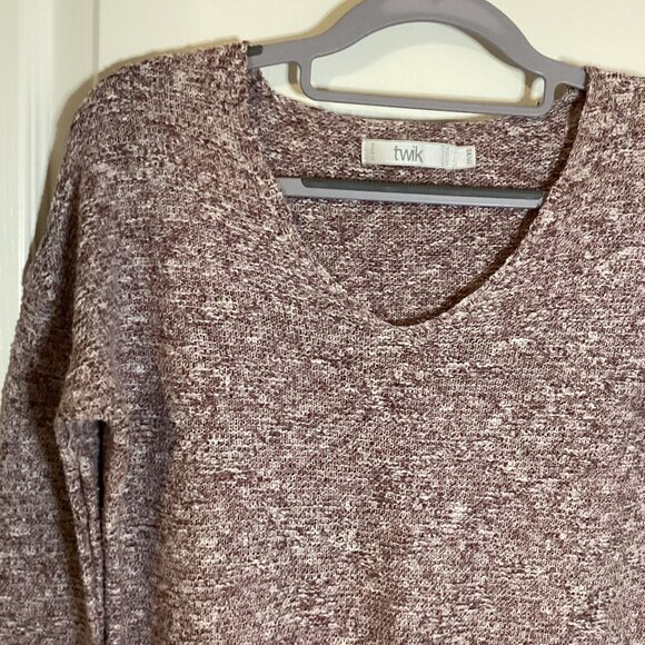 Twik Exclusivité Simons Women's Purple Knit Sweater Size TP/XS Long Sleeves - Picture 3 of 5